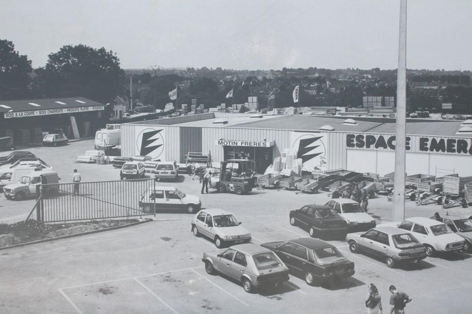 La soci�t� MOTIN en �volution - Cr�ation b�timent et centre auto